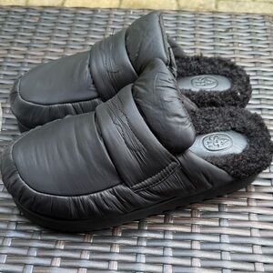 NWOT Ash gong Black slipper slides size 39 (8)